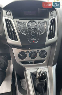 Универсал Ford Focus 2011 в 