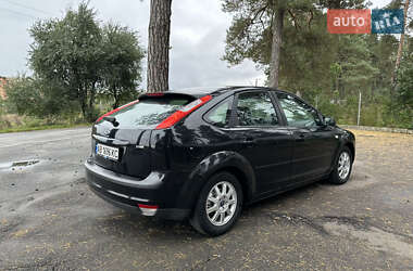 Хэтчбек Ford Focus 2006 в 