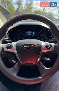 Универсал Ford Focus 2013 в 