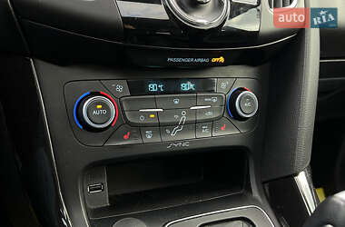 Хетчбек Ford Focus 2018 в 