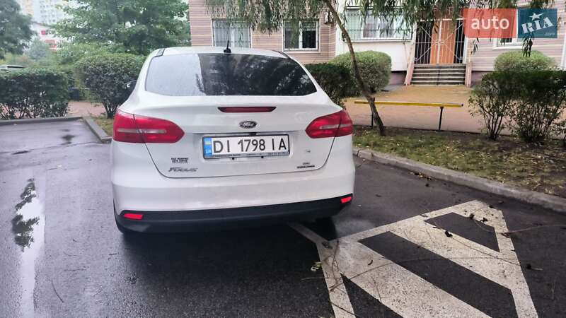 Седан Ford Focus 2016 в Киеве