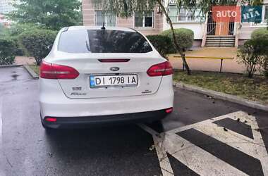 Седан Ford Focus 2016 в 