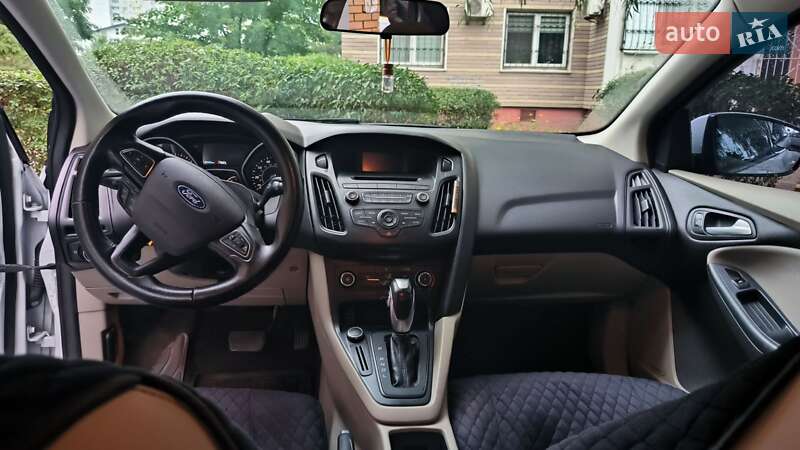 Седан Ford Focus 2016 в Киеве