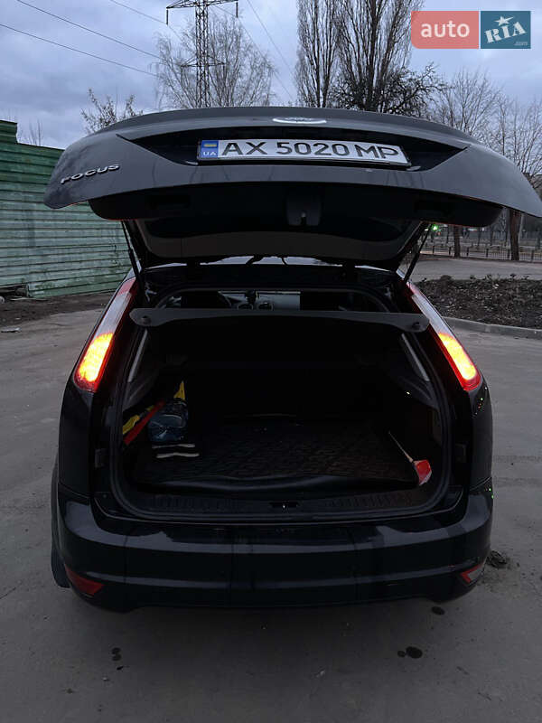 Хэтчбек Ford Focus 2011 в Харькове фото 4 Хэтчбек Ford Focus 2011 в Харькове