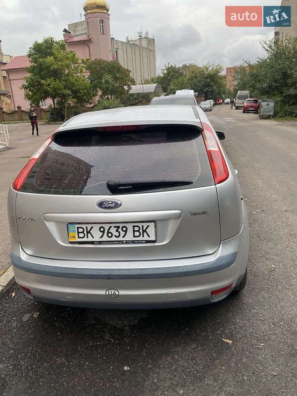 Хэтчбек Ford Focus 2007 в Ровно фото 4 Хэтчбек Ford Focus 2007 в Ровно