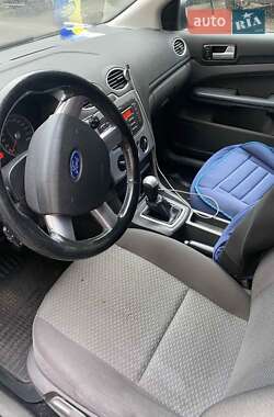 Хэтчбек Ford Focus 2007 в 