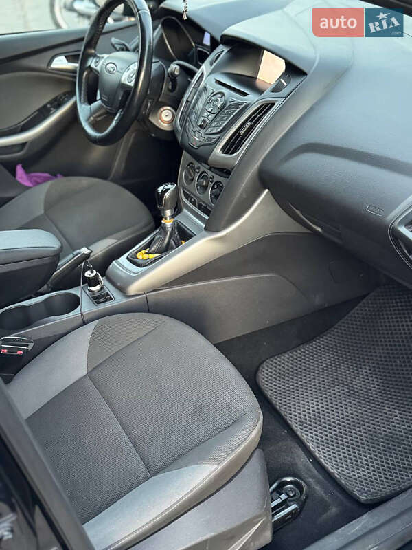 Универсал Ford Focus 2012 в Ананьеве