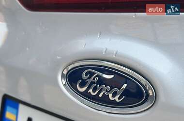 Седан Ford Focus 2017 в 