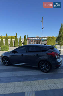 Хэтчбек Ford Focus 2017 в 