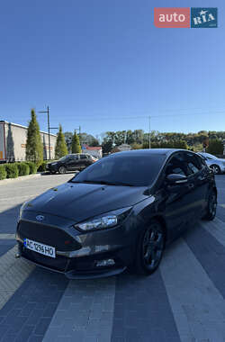 Хэтчбек Ford Focus 2017 в 