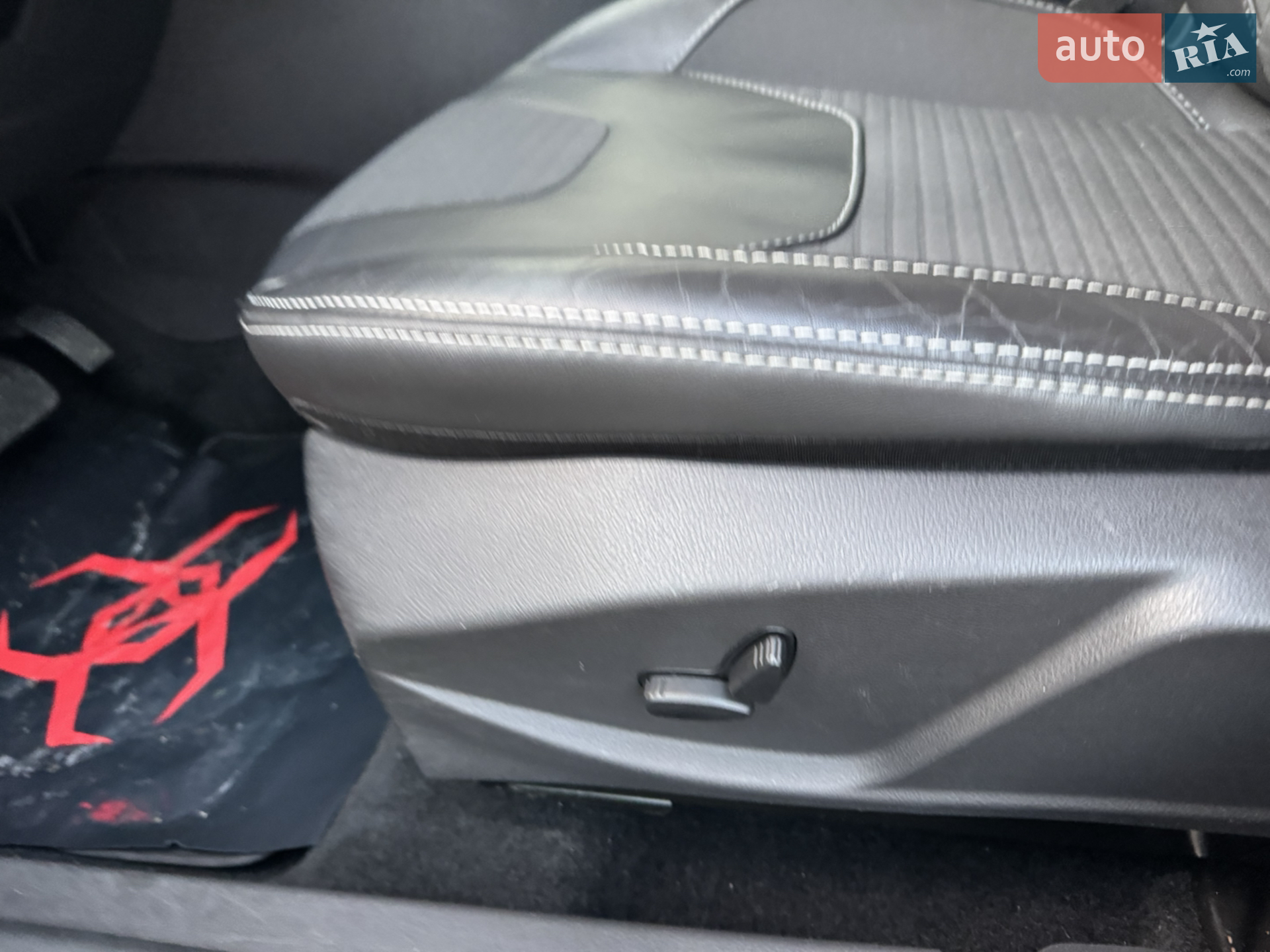 2016 Ford Focus - мініатюра 16