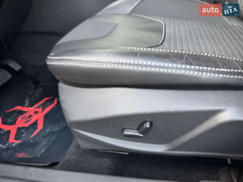 Хэтчбек Ford Focus 2016 в Тернополе