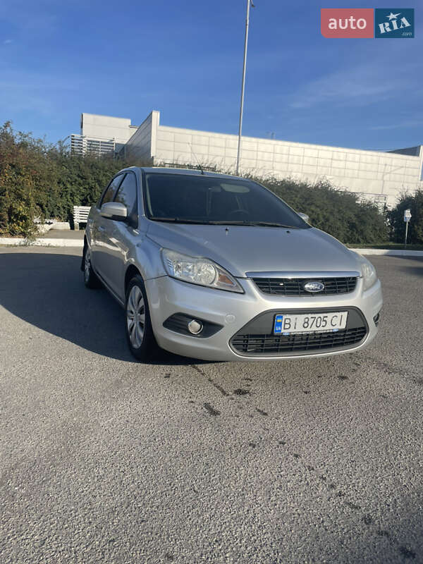 Седан Ford Focus 2010 в 