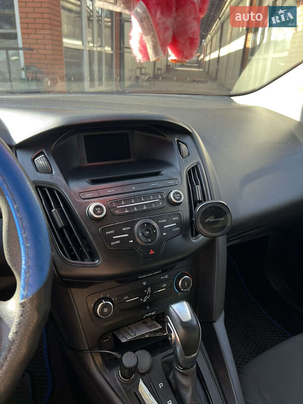 Седан Ford Focus 2015 в Чернигове