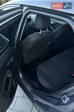 Универсал Ford Focus 2012 в 