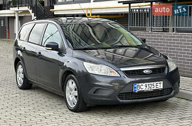 Универсал Ford Focus 2010 в 