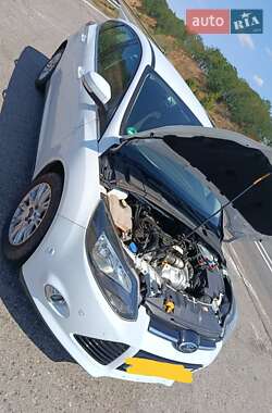 Хетчбек Ford Focus 2011 в 
