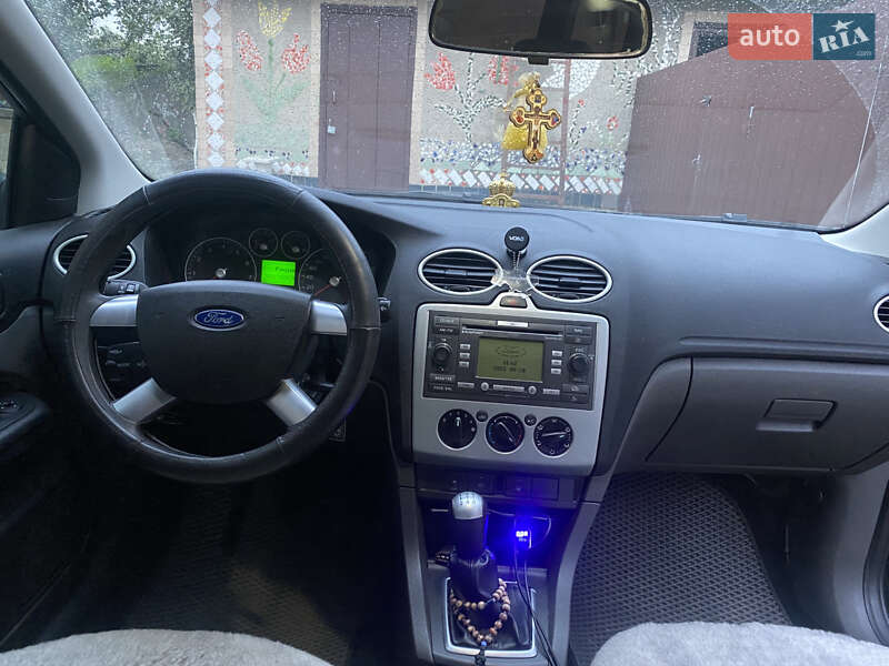 Универсал Ford Focus 2007 в Полонном