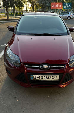 Хэтчбек Ford Focus 2013 в 