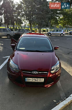 Хэтчбек Ford Focus 2013 в 
