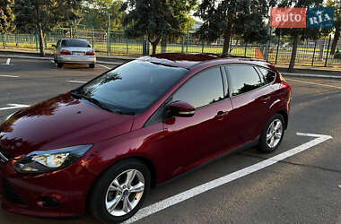 Хэтчбек Ford Focus 2013 в 
