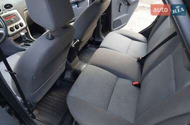 Хэтчбек Ford Focus 2007 в 