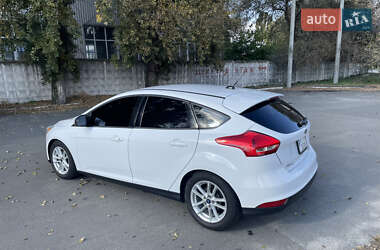 Хэтчбек Ford Focus 2015 в 