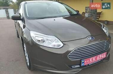 Хэтчбек Ford Focus 2018 в 