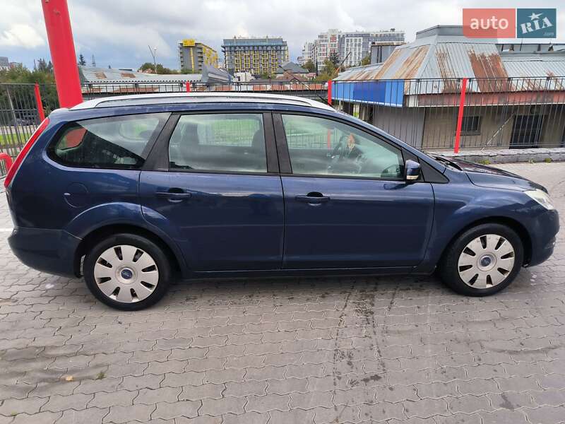 Универсал Ford Focus 2010 в Львове