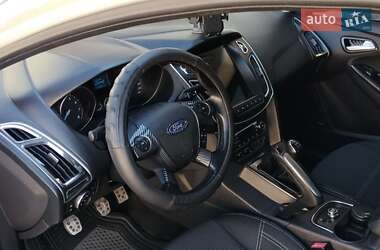 Седан Ford Focus 2012 в 