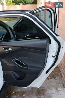 Седан Ford Focus 2012 в 