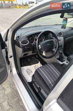 Хетчбек Ford Focus 2009 в 