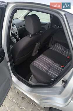 Хетчбек Ford Focus 2009 в 