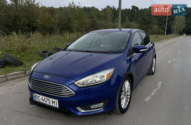 Хэтчбек Ford Focus 2015 в 