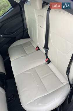 Хэтчбек Ford Focus 2015 в 