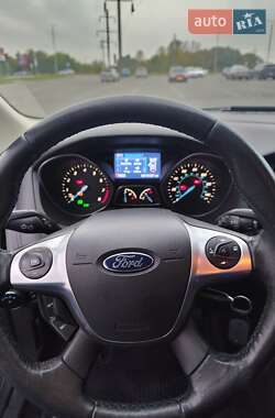 Хетчбек Ford Focus 2013 в 