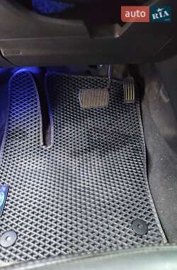Хетчбек Ford Focus 2013 в 