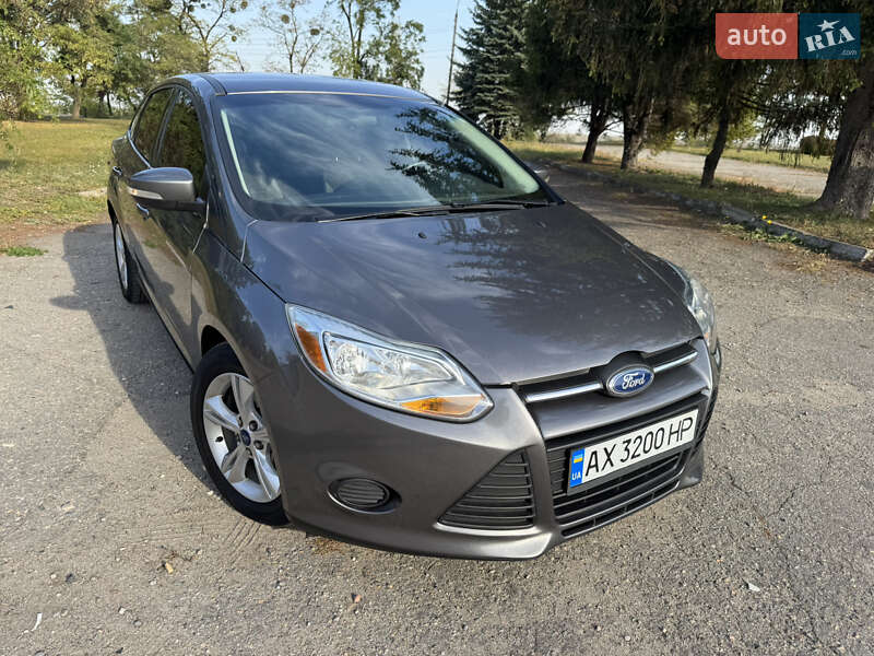 Седан Ford Focus 2013 в 