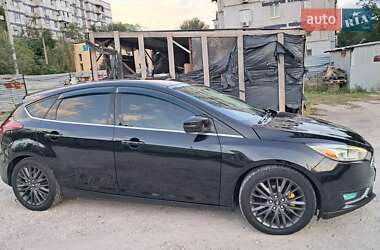 Хэтчбек Ford Focus 2015 в 