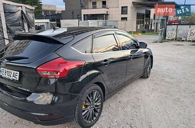 Хэтчбек Ford Focus 2015 в 