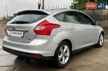 Хэтчбек Ford Focus 2013 в 