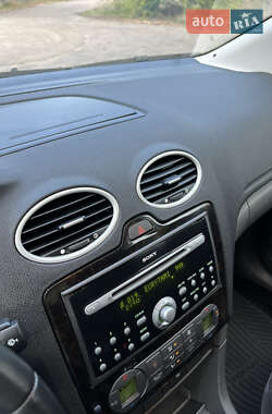 Хэтчбек Ford Focus 2007 в 