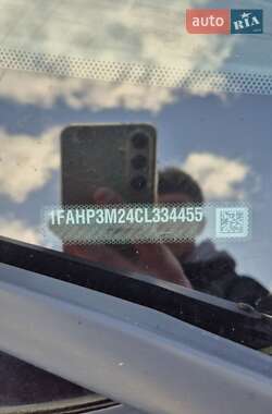 Хэтчбек Ford Focus 2012 в 