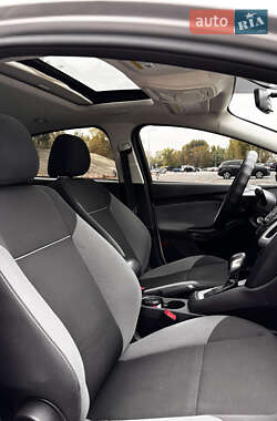 Седан Ford Focus 2012 в 