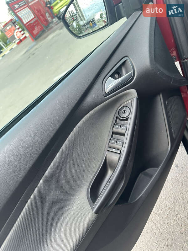 Хетчбек Ford Focus 2012 в Києві