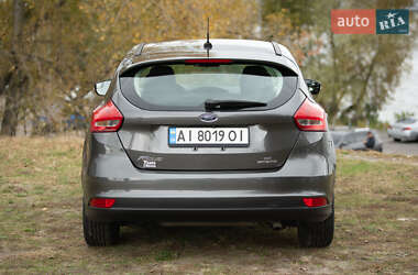 Хэтчбек Ford Focus 2016 в 
