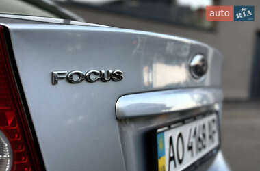 Седан Ford Focus 2009 в 