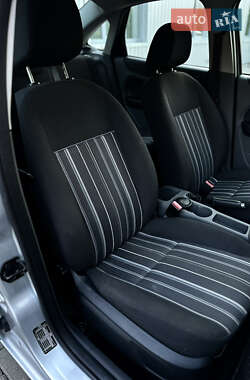 Седан Ford Focus 2009 в 
