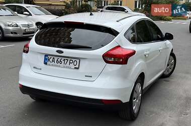 Хэтчбек Ford Focus 2015 в 
