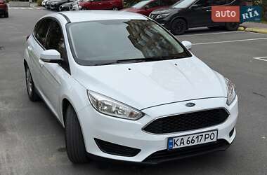 Хэтчбек Ford Focus 2015 в 